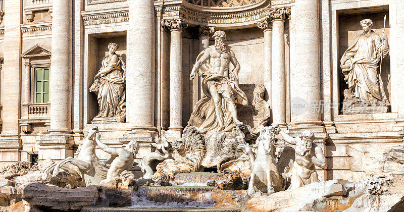 意大利罗马特莱维喷泉(Fontana di Trevi)。特莱维是罗马最著名的喷泉